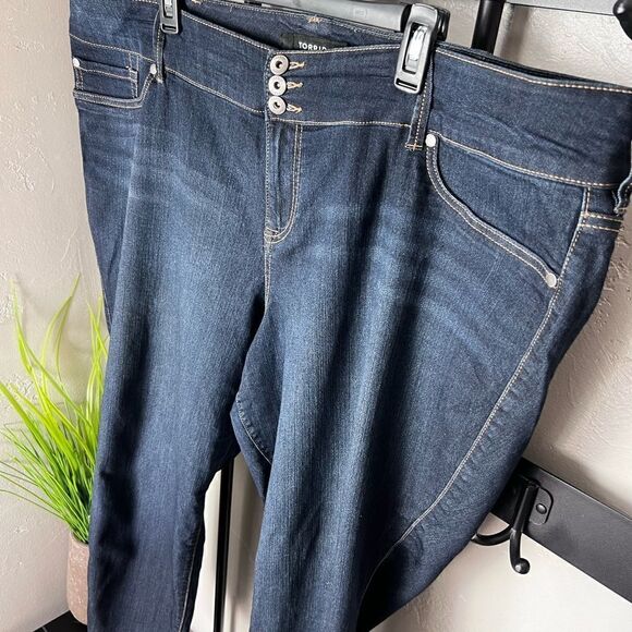 Torrid denim skinny jeans dark wash denim plus size 26 petite - Picture 2 of 12